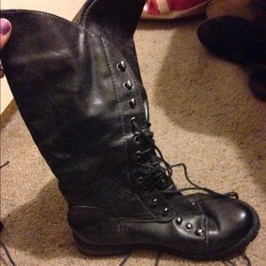 Tall lace up black amazing boots