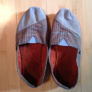 Light blue/brown plaid TOMS