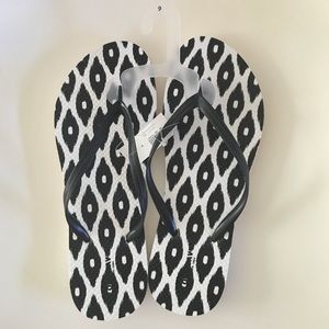 Old Navy flip flops