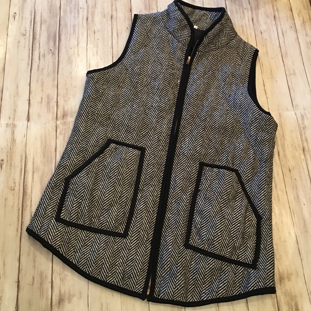 Boutiques Host Pic!Trendy Herringbone Vest - Picture 2 of 5