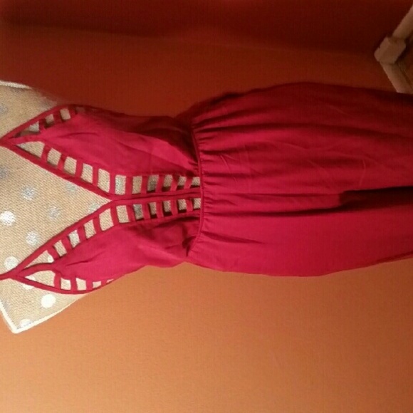 NIB Cut Out Tobi Burgundy Jumpsuit (S) - Picture 2 of 4