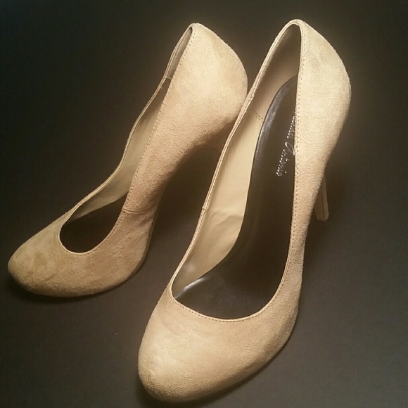 Beautiful pumps faux suede - Picture 1 of 4