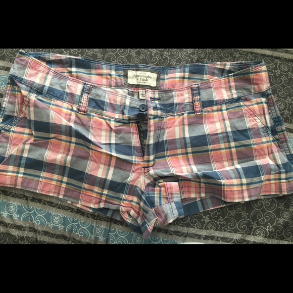 Abercrombie & Fitch shorts plaid