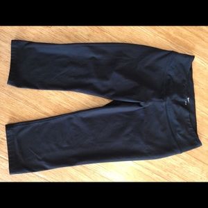 Nike dri fit capris