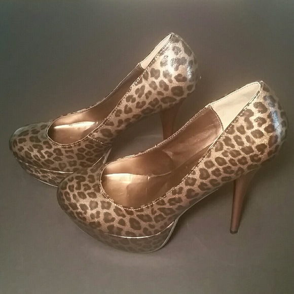 Beautiful animal print pumps - Picture 2 of 4
