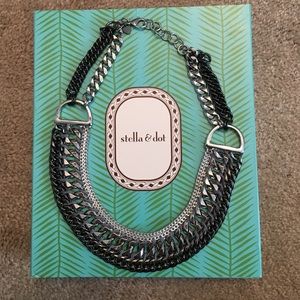 Stella & Dot Femme Fatale Necklace