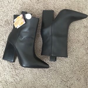 ZARA BLACK BOOTIES