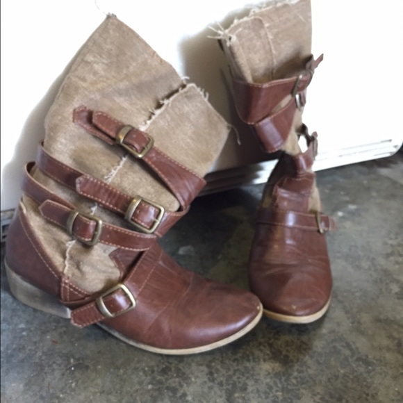 Boots size 8.5