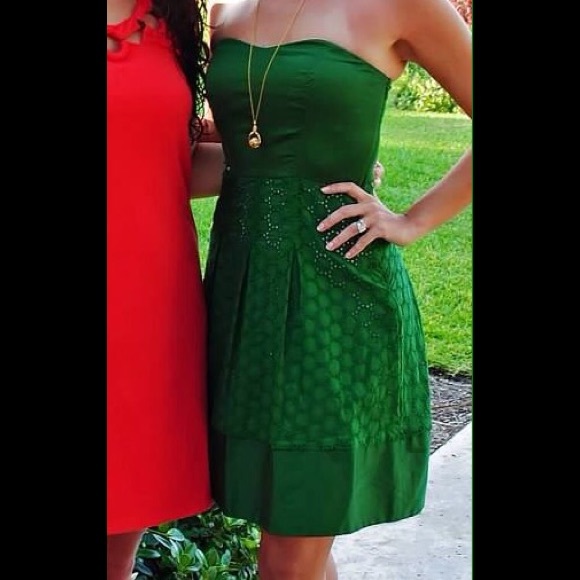 The Limited Dresses & Skirts - 🎉😊❤️SALE!!🎉🍾🍾green cotton strapless dress