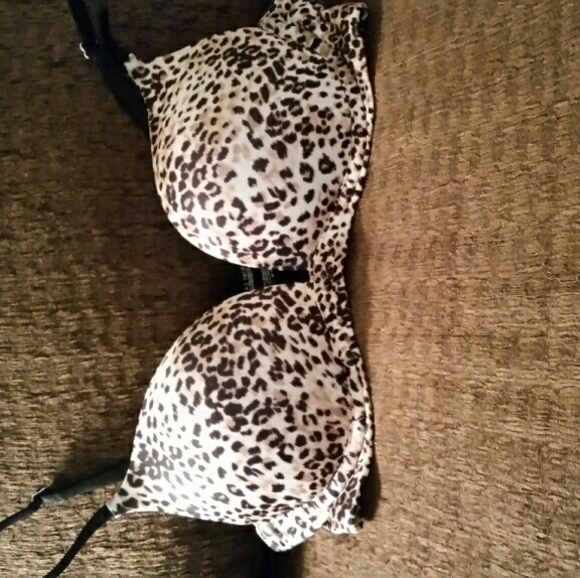 Victoria's secret leopard print bra!!