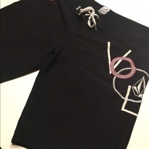 Volcom women's board shorts