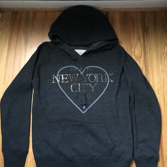 American Eagle dark gray sweater