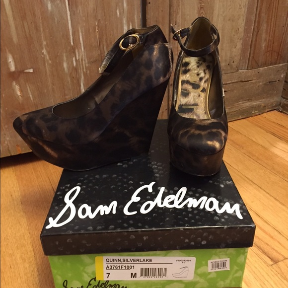 Sam Edelman Size 7 Leopard Ankle Strap Wedges
