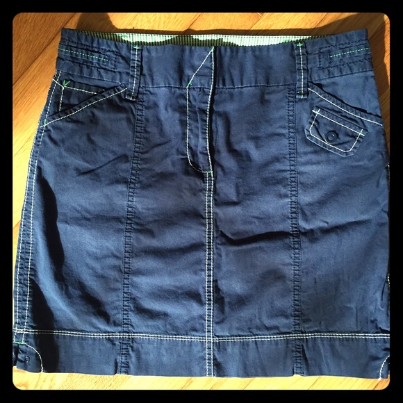 Washed navy mini skirt