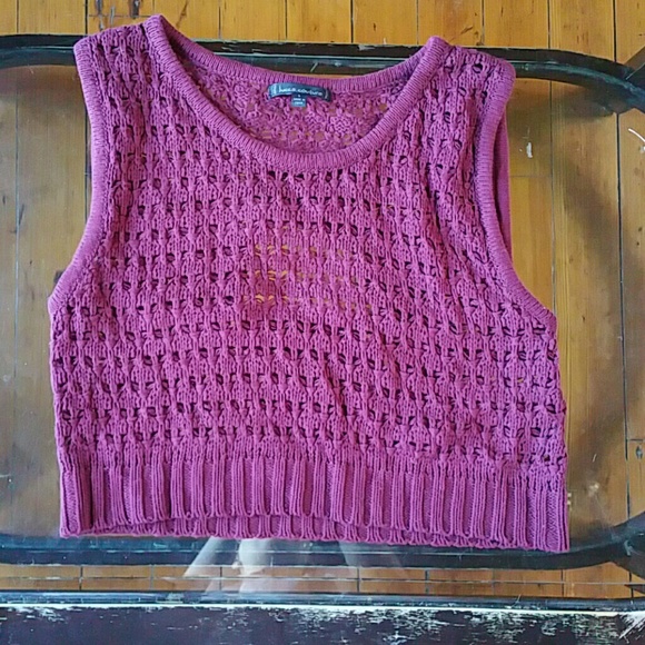 Cropped sweater tank