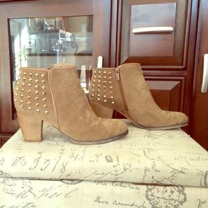 'Wanted' studded booties