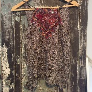 detailed designed tank top