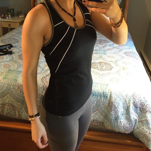 Athletic tank top