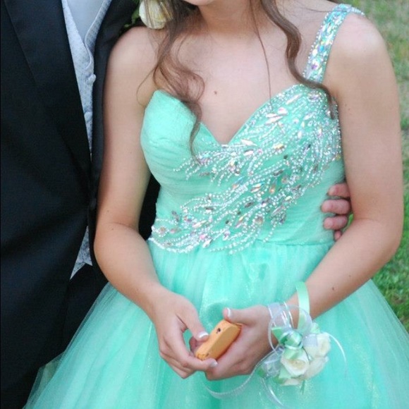 Lime Riva Prom Dress - Picture 2 of 3