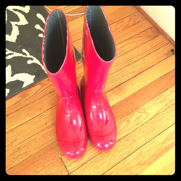 Red Hunter style rainboots