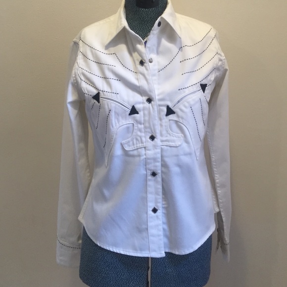 Cowgirl button down shirt with fun details.