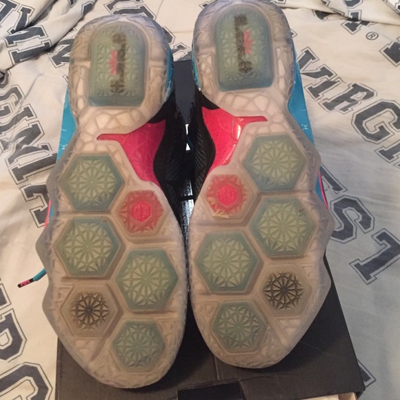 Lebron 12 23 chromosomes - Picture 4 of 4