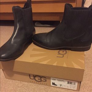 UGG Women's Black Leather Bonham Boots Size 7