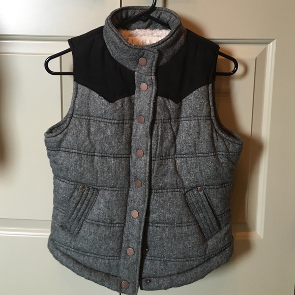 Black tweed vest