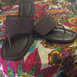 NICOLE LEATHER SANDALS