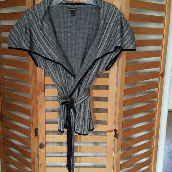 NWOT Never worn Sweater Vest