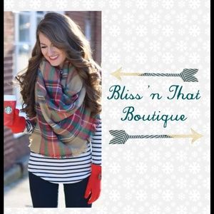 ⭕️CLASSIC PLAID⭕️BLANKET SCARF + FREE DEER PIN