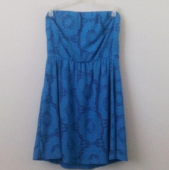 Stunning Blue Strapless Dress