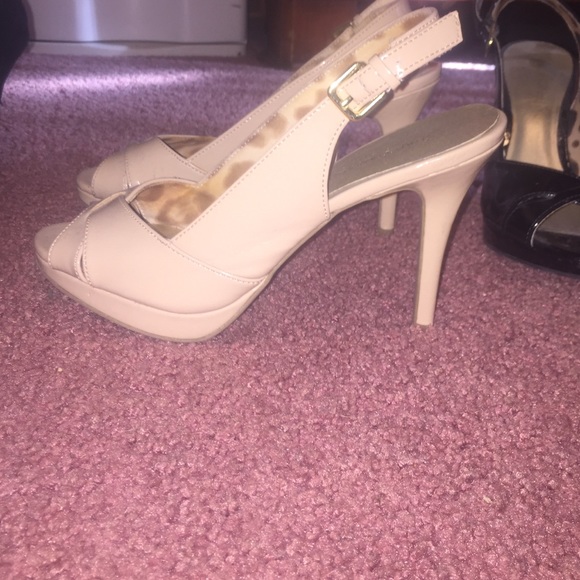 Heels - Picture 2 of 2