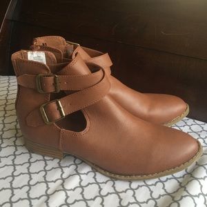 Old Navy Brown Boots