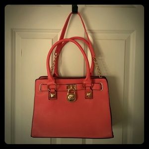 Women's handbag