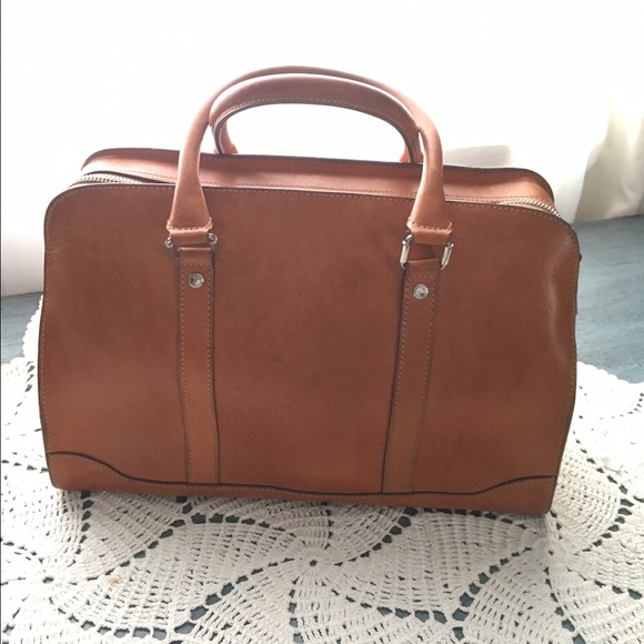 Traded! Dooney & Bourke Medium Alto Satchel - Picture 2 of 4