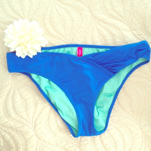 Victoria's Secret Other - Victoria's Secret Bikini Bottoms