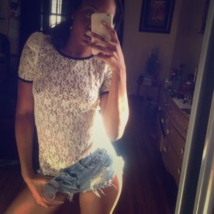 White Lace Top😘