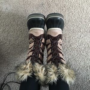 SOREL WINTER BOOTS