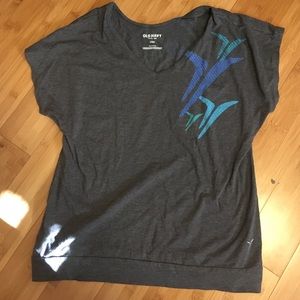 Grey tee with boomerangs