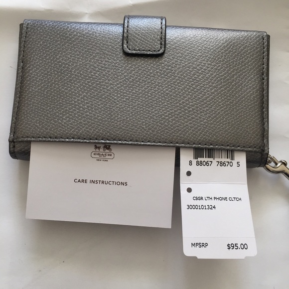❗️SALE ❗️Coach Authentic Phone Clutch - NWT - Picture 3 of 3