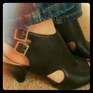 Style & Co Black Peep-Toe Shoes