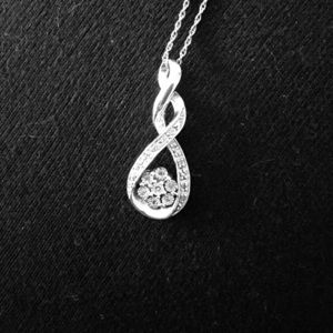 Kay Jewelers diamond necklace