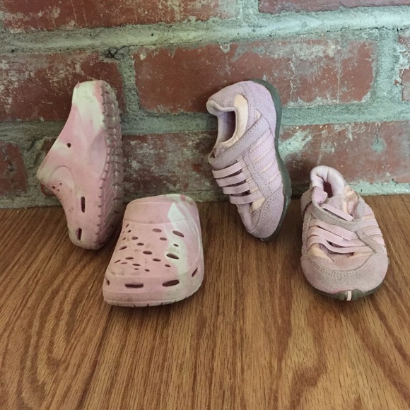 Infant Pink Shoes - Picture 1 of 3