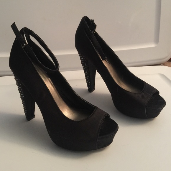 Open Toe Steve Madden Heels