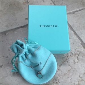 RETURN TO TIFFANY®
DOUBLE HEART TAG PENDANT