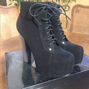 Black Jeffrey Campbell look alikes!