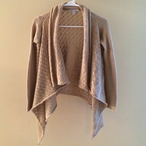 Knitted crochet cardigan / shrug