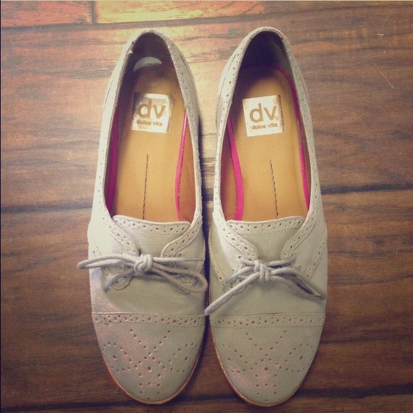 Adorable Dolce Vita oxfords!