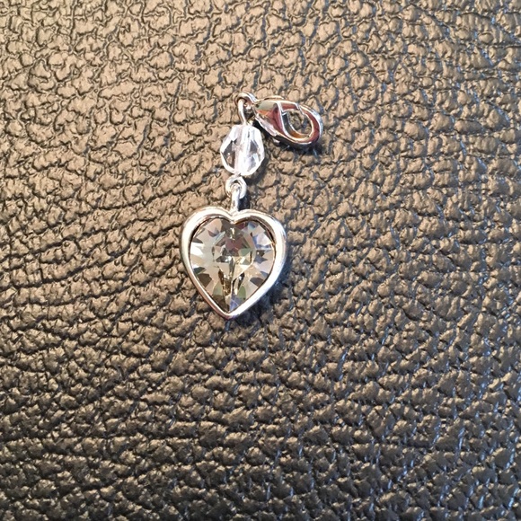 Authentic black diamond heart Sabika pendant